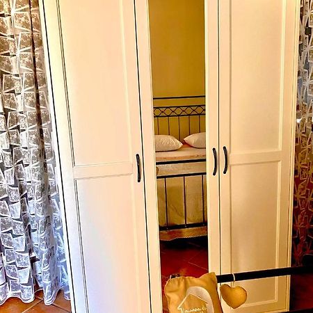 לינה וארוחת בוקר נאפולי Casa Di Nonna Mia מראה חיצוני תמונה
