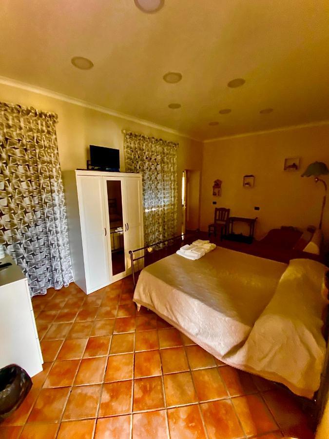 לינה וארוחת בוקר נאפולי Casa Di Nonna Mia מראה חיצוני תמונה