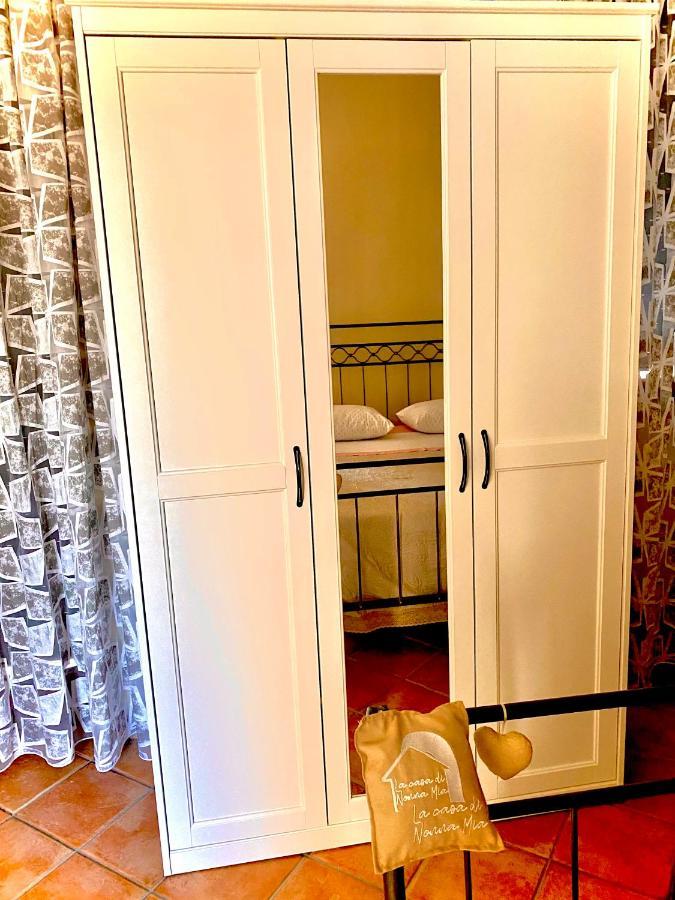 לינה וארוחת בוקר נאפולי Casa Di Nonna Mia מראה חיצוני תמונה
